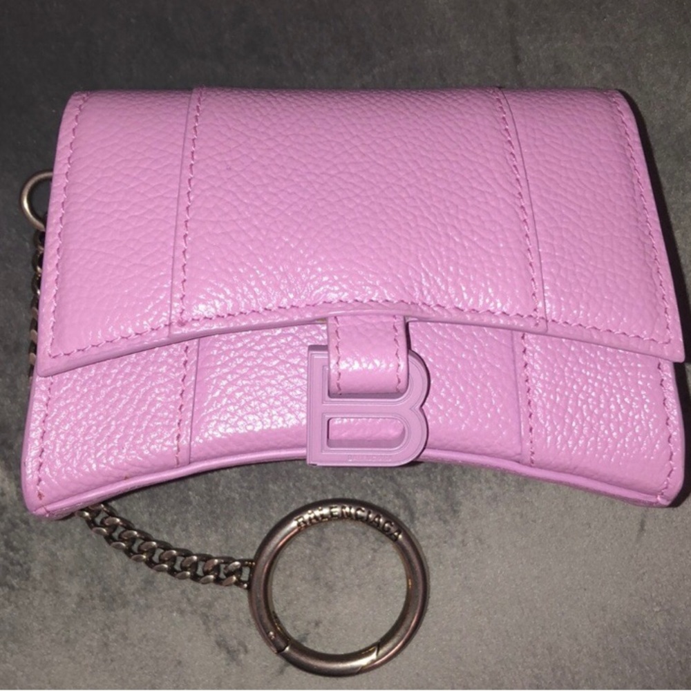 BALENCIAGA
Balenciaga Pink Hourglass Card Holder - Picture 3 of 7